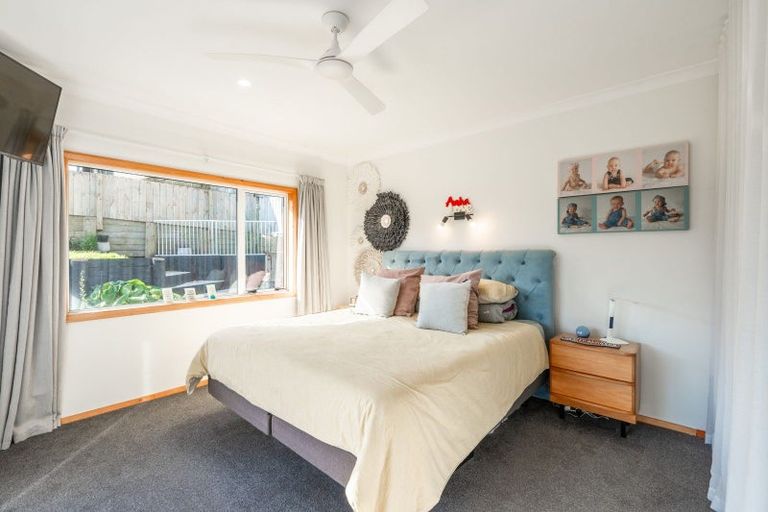 Photo of property in 32 Ballintoy Park Drive, Welcome Bay, Tauranga, 3175