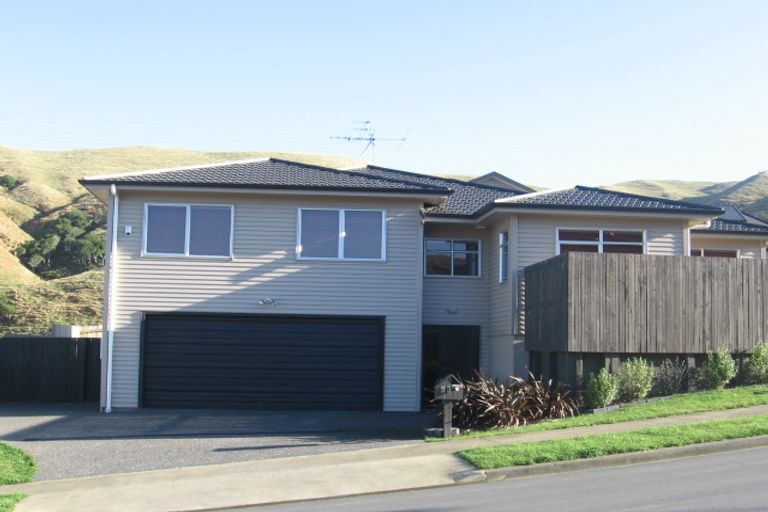 Photo of property in 93 Amesbury Drive, Churton Park, Wellington, 6037