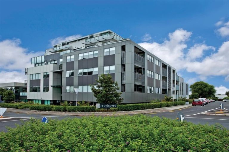 Photo of property in Maison Apartments, 503/16 Huron Street, Takapuna, Auckland, 0622