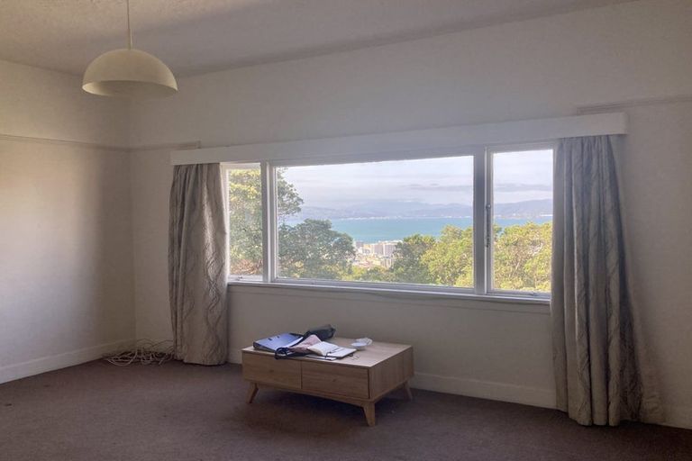 Photo of property in 5/56 Tanera Crescent, Brooklyn, Wellington, 6021