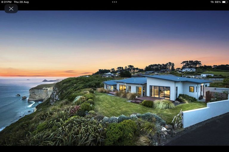 Photo of property in 25 Highgrove, Saint Clair, Dunedin, 9012