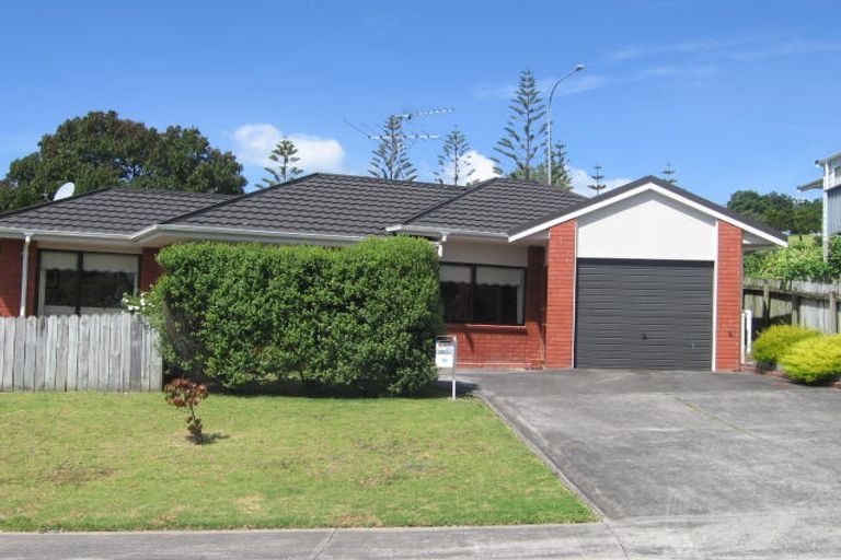 Photo of property in 363a Glenfield Road, Glenfield, Auckland, 0629