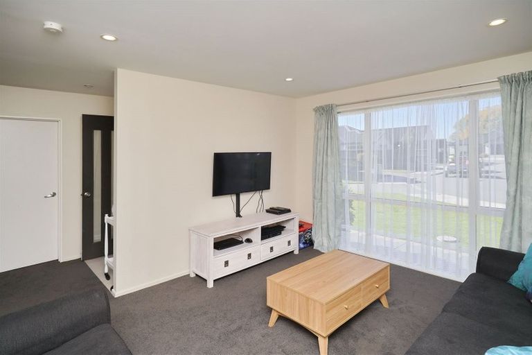 Photo of property in 25 Peak Crescent, Kaiapoi, 7630