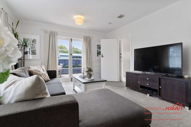 Photo of property in 652 Te Atatu Road, Te Atatu Peninsula, Auckland, 0610