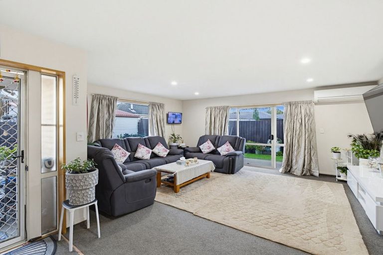 Photo of property in 2/14 Morrison Avenue, Northcote, Christchurch, 8052