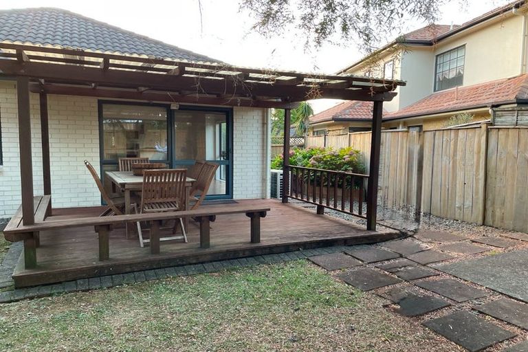 Photo of property in 20 Heyington Way, East Tamaki Heights, Auckland, 2016