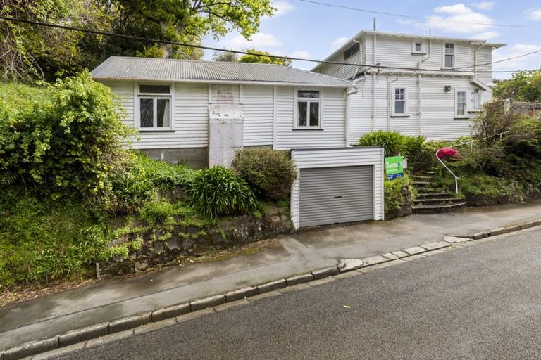 Photo of property in 1 Seaforth Terrace, Karori, Wellington, 6012