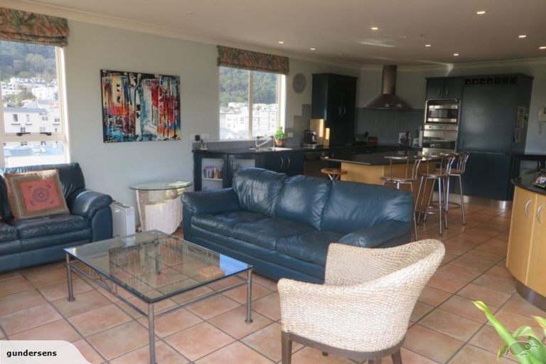 Photo of property in 5u9b Kent Terrace, Mount Victoria, Wellington, 6011