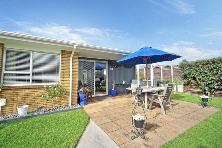 Photo of property in 8b Mcbeth Drive, Te Puke, 3119
