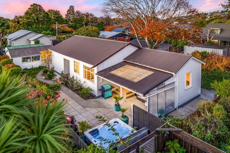 Photo of property in 24 Riverview Street, Beckenham, Christchurch, 8023