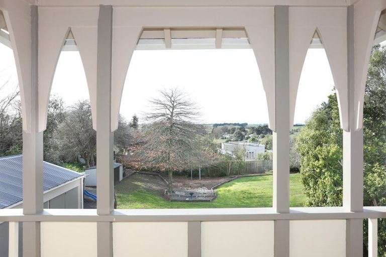 Photo of property in 110 Hastings Street, Halcombe, Feilding, 4779