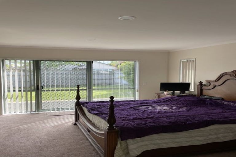 Photo of property in 212 Kilkenny Drive, East Tamaki Heights, Auckland, 2016