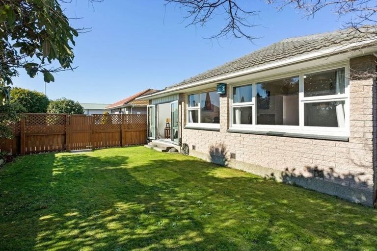 Photo of property in 8 Bermuda Drive, Hornby, Christchurch, 8042