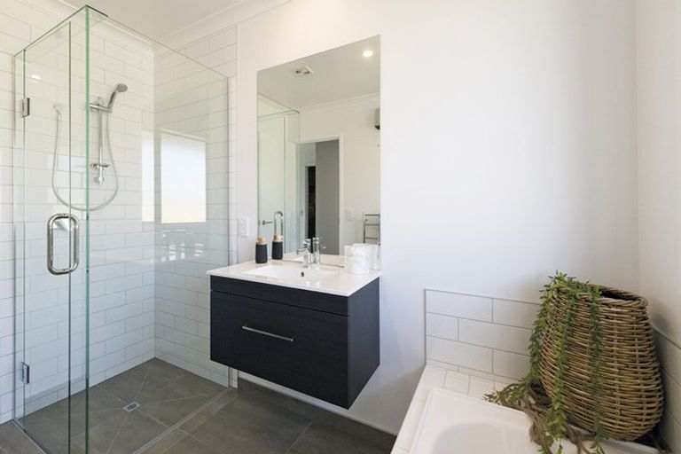 Photo of property in 197 Wishart Road, Helensville, 0875