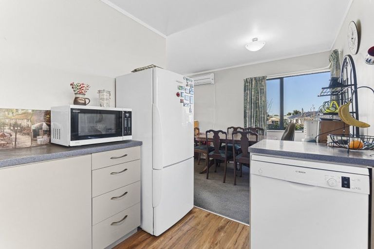 Photo of property in 26 Meade Place, Bell Block, New Plymouth, 4312