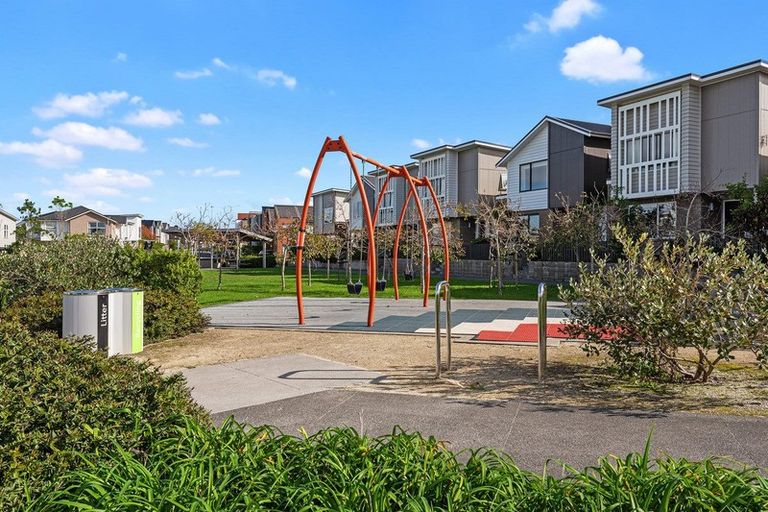 Photo of property in 27 Kanuka Road, Hobsonville, Auckland, 0616