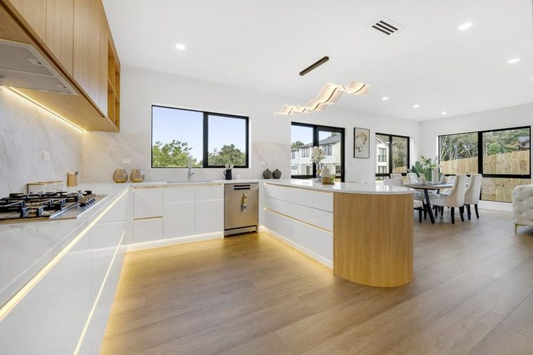 Photo of property in 5 Kakau Lane, Flat Bush, 2019
