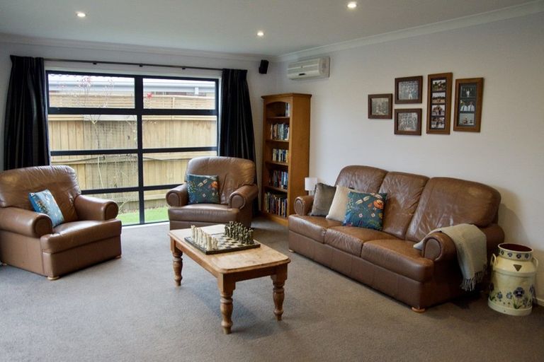 Photo of property in 13 Elm Drive, Rangiora, 7400