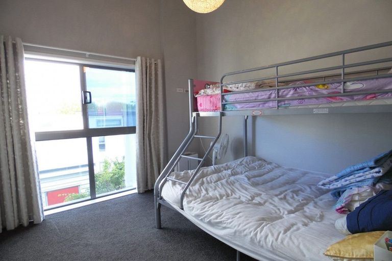 Photo of property in 22 Liquidambar Drive, Hobsonville, Auckland, 0616