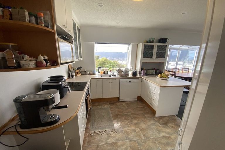 Photo of property in 14 City View Grove, Harbour View, Lower Hutt, 5010