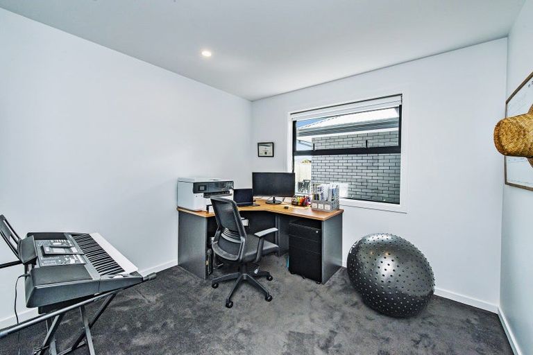 Photo of property in 28 Falcon Road, Rolleston, 7615