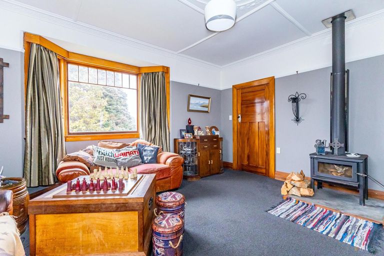 Photo of property in 19 Parsonage Road, Waimate, 7924