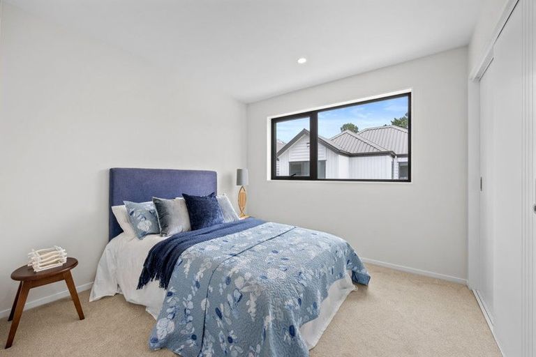 Photo of property in 58c Fitzherbert Avenue, West Harbour, Auckland, 0618