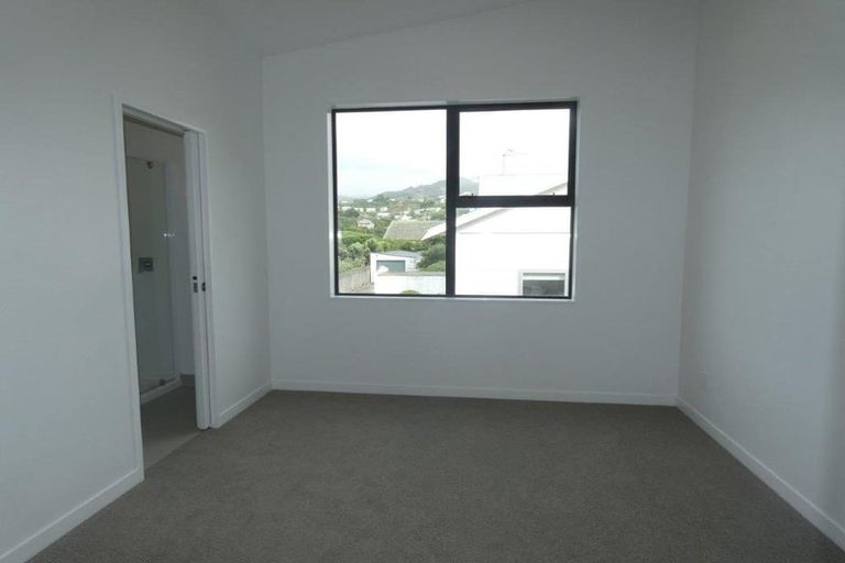 Photo of property in 11/20u Trent Street, Island Bay, Wellington, 6023