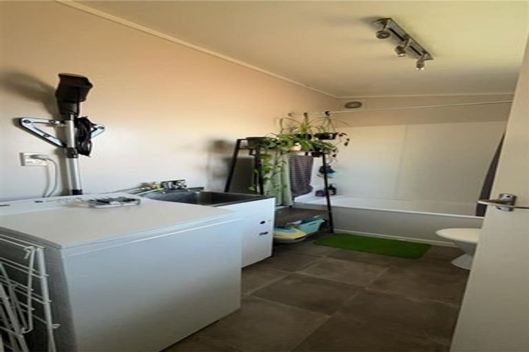 Photo of property in 29 Maple Grove, Kingston, Wellington, 6021