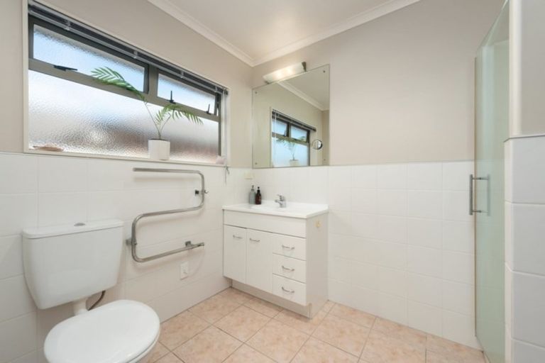 Photo of property in 6 Shaun Close, Papamoa Beach, Papamoa, 3118