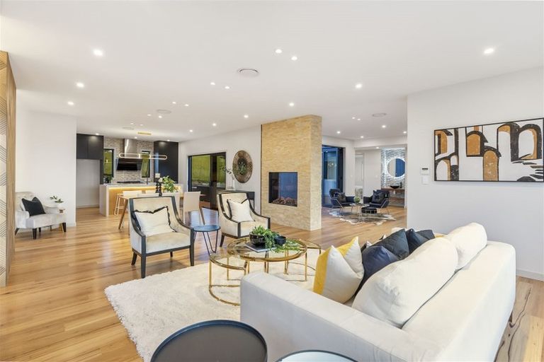 Photo of property in 118 Lisle Farm Drive, Pukekohe, 2120