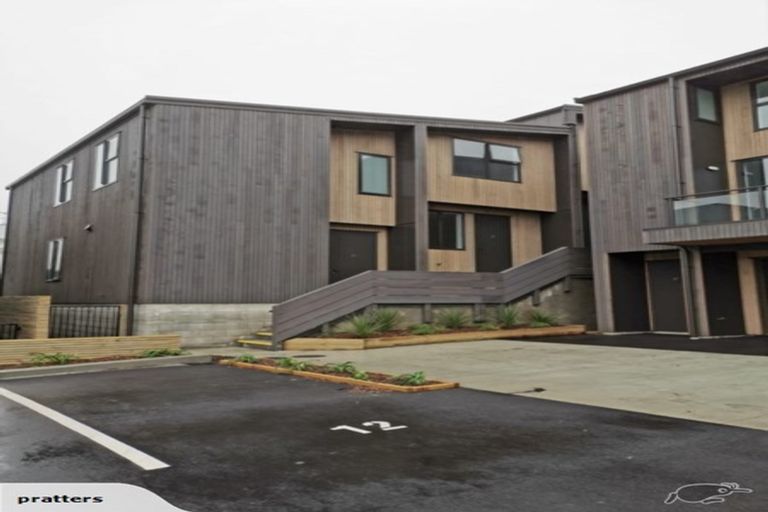Photo of property in 12/20u Trent Street, Island Bay, Wellington, 6023