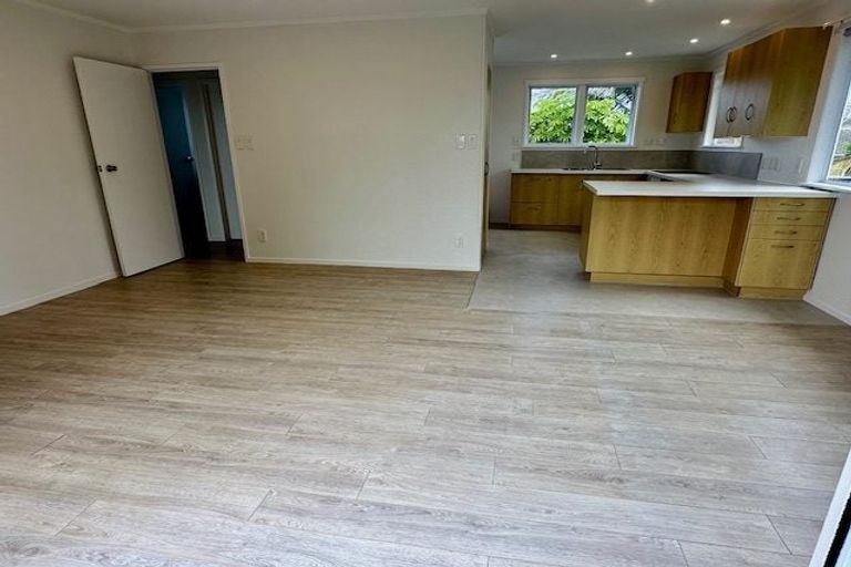 Photo of property in 6/133 Shakespeare Road, Milford, Auckland, 0620