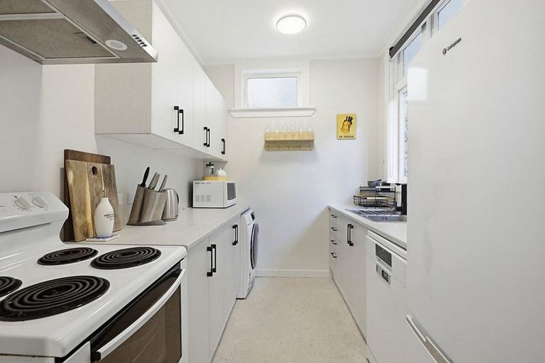 Photo of property in 49 Adams Terrace, Aro Valley, Wellington, 6021