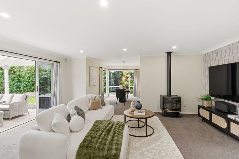Photo of property in 14 Harlech Mews, Avonhead, Christchurch, 8042