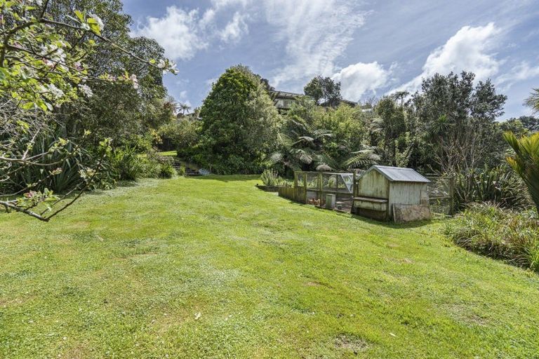 Photo of property in 15 Linda Street, Oakura, 4314