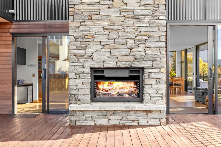 Photo of property in 148 Warren Street, Wanaka, 9305