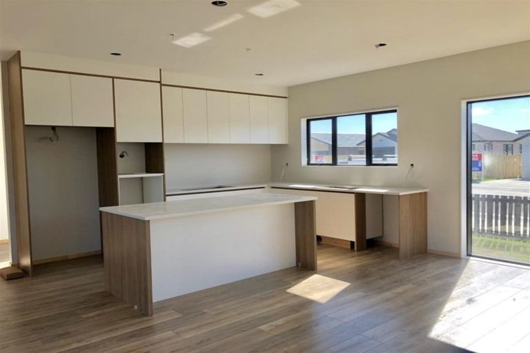 Photo of property in 4 Maioha Road, Pukekohe, 2120