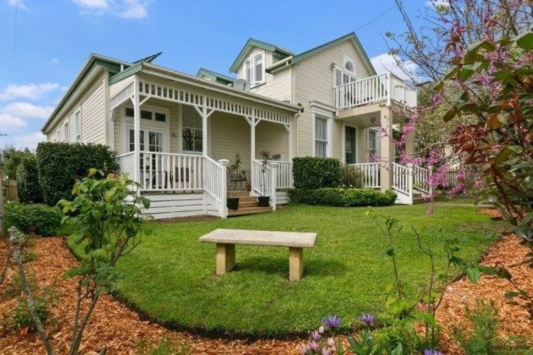 Photo of property in 4 Rose Street, Tirau, 3410