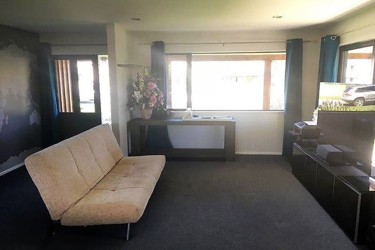 Photo of property in 34 Mataraki Place, Wanaka, 9305