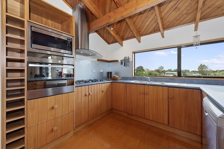 Photo of property in 13 Pelorus Street, Glenview, Hamilton, 3206