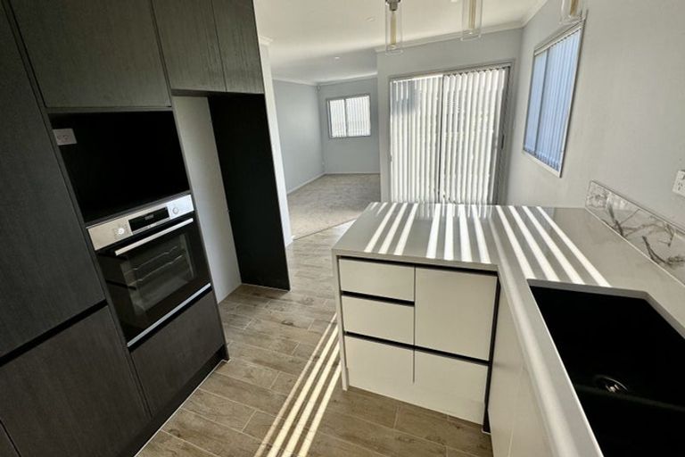 Photo of property in 6 Ambedkar Way, Pukekohe, 2120