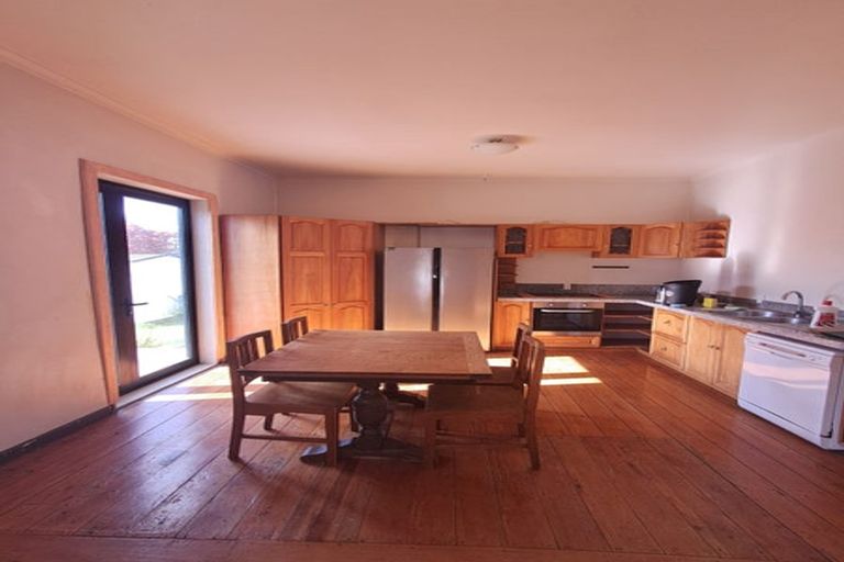 Photo of property in 96 Somerfield Street, Somerfield, Christchurch, 8024