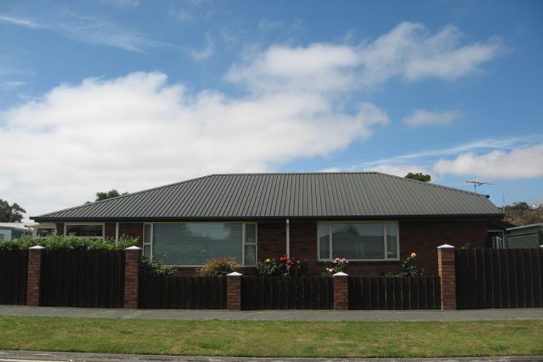 Photo of property in 2/2 Mavin Road, Hoon Hay, Christchurch, 8025