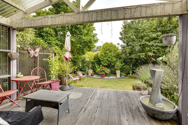 Photo of property in 2/8 Sanders Avenue, Marewa, Napier, 4110