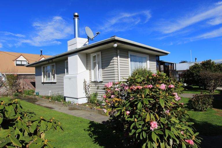 Photo of property in 27 Bomford Street, Mayfield, Blenheim, 7201