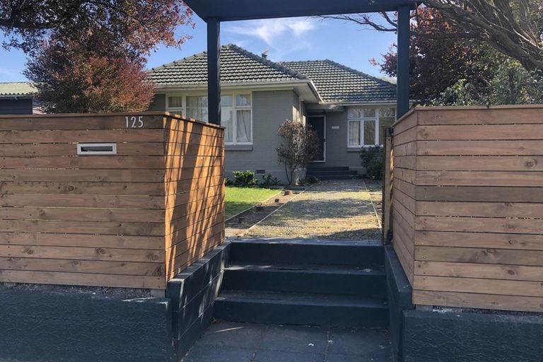 Photo of property in 125 Saint Martins Road, Saint Martins, Christchurch, 8022