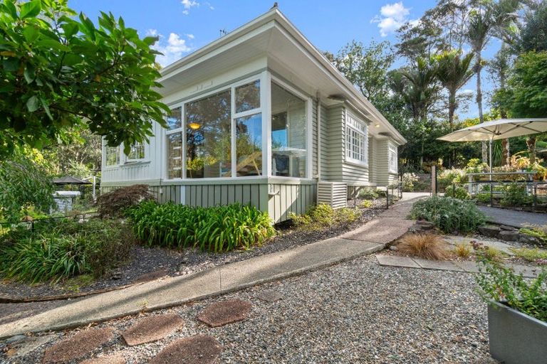 Photo of property in 319 Huia Road, Titirangi, Auckland, 0604