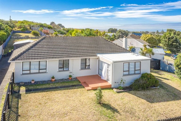 Photo of property in 86 Manuka Street, Castlecliff, Whanganui, 4501