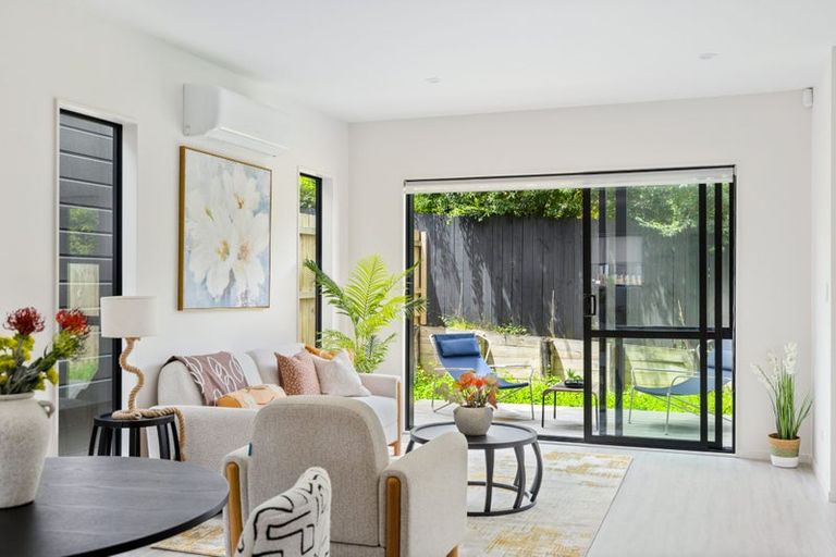 Photo of property in 108d Taikata Road, Te Atatu Peninsula, Auckland, 0610